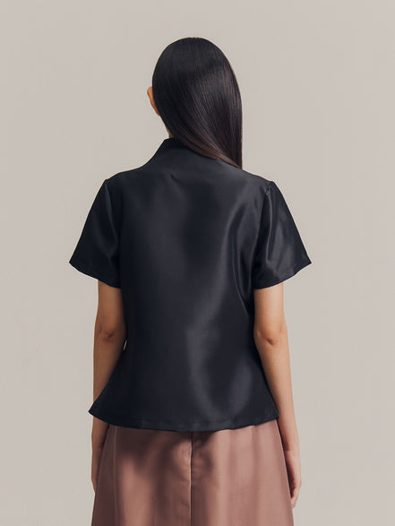 Suri Top in Black