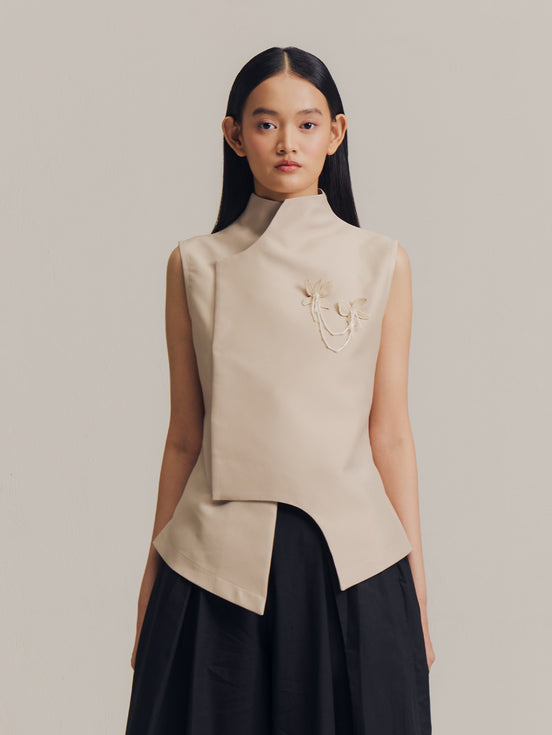 Suri Sleeveless Top in Bone
