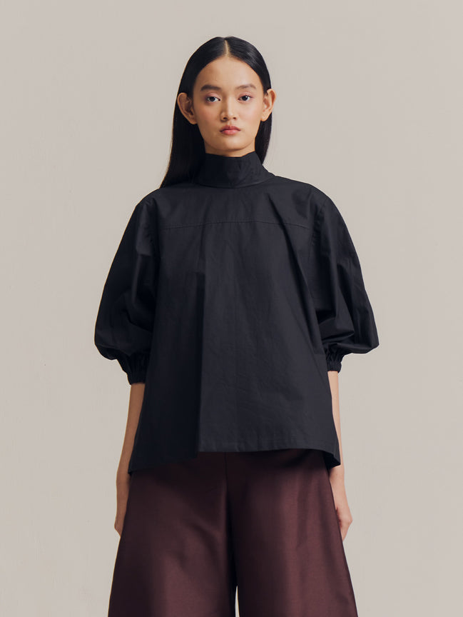 Runa Top in Black