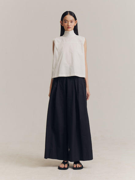 Runa Sleeveless Top in White