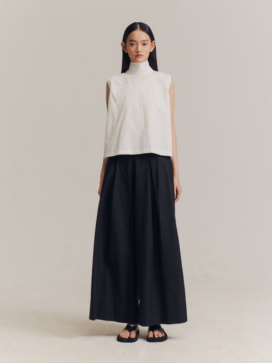 Runa Sleeveless Top in White