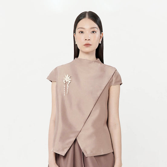 Kaia Top in Taupe