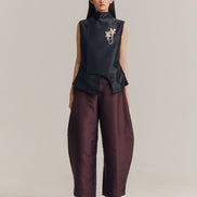 Suri Sleeveless Top in Black