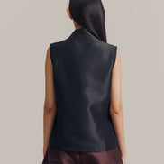 Suri Sleeveless Top in Black